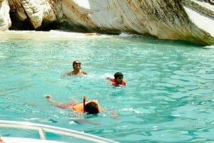 Saranda: Boat tour to 7 destinations end snorkeling