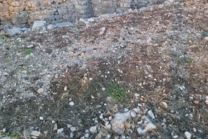 Saranda: kommunism, panoramautsikt, kloster och moské