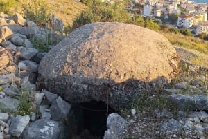 Saranda: kommunism, panoramautsikt, kloster och moské