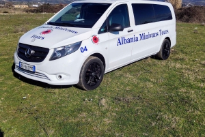 Tour de un día: Ojo Azul, Gjirokaster, puente otomano y Lekursi