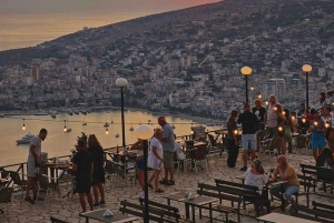 Verborgen parels van Saranda: zonsondergang bij Lekursi, Blue Eye & wijnproeverij