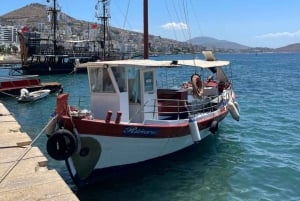 Saranda : tour en bateau à Ksamil, à la grotte d'Ali Pacha et à la plage de Krorëza