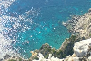 Saranda: Passeio de barco particular com mergulho e tempo na praia