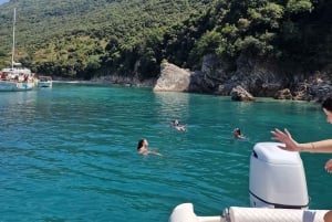 Saranda: tour en barco a Krorez con snorkel, bebidas y baño