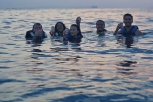 Saranda: crucero al atardecer con Aperol Spritz, música y baño.