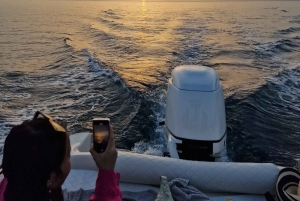 Saranda: crucero al atardecer con Aperol Spritz, música y baño.