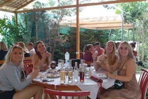 Saranda: Wine and raki tasting, local products.