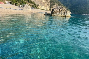 サランデクロレッツァのボートツアーとシュノーケリング付き秘境洞窟ツアー