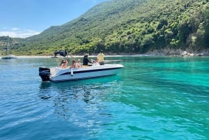 Sarandë: Boat Tour of Coast, Shipwreck, Stops for Snorkeling