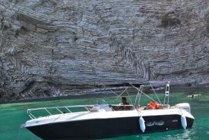 Sarandë: Båttur til Kroreza med snorkling og gratis parasoll