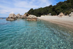 Sarandë: Båttur til Kroreza med snorkling og gratis parasoll