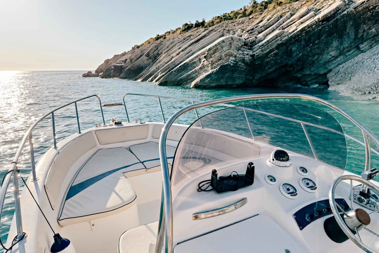 Saranda : tour en bateau, grotte des tortues, Kakome et Krorez, plongée avec tuba