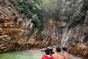 Sarandë: Båttur til skjulte strender og grotter på den joniske kysten