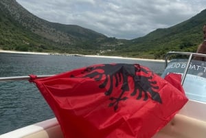 Sarandë: Båttur til skjulte strender og grotter på den joniske kysten