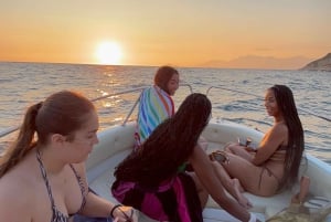 Sarandë: Båttur til skjulte strender og grotter på den joniske kysten