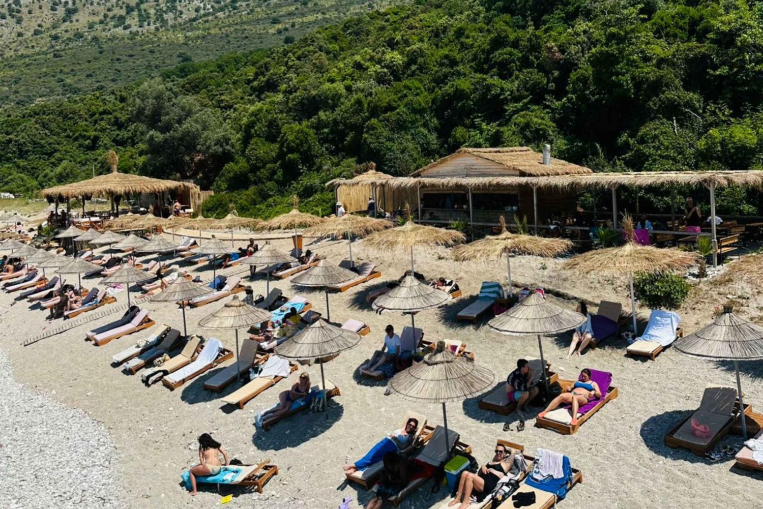 Saranda: tour in barca a Krorez con ombrellone e maschera da snorkeling gratis