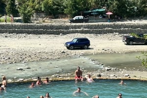 Saranda: Excursão 4x4 em Permet, rafting e banhos termais