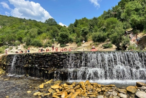 Saranda: Excursão 4x4 em Permet, rafting e banhos termais