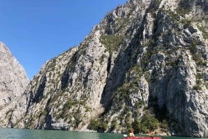 Wycieczka z przewodnikiem: Theth, Valbona i jezioro Koman