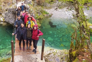 Tour particular de Theth e Blue Eye em 2 dias