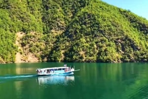 Excursão de um dia ao rio Shala e ao lago Komani