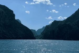 Shkodër: excursión de un día al lago Komani en ferry, kayak y senderismo