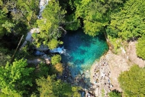 Shkodër : excursion d'une journée dans le parc national de Thethi avec un guide de la région