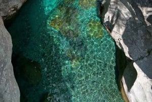 Shkodër : excursion d'une journée dans le parc national de Thethi avec un guide de la région