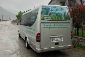 Shkoder: Transport til Valbona/Theth/Shala-elven. Begge veier.