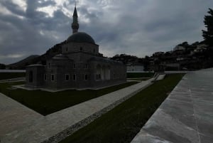 Shkodra: Rozafa Castle Tour with Sunset View.