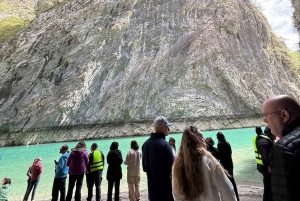 Shkodran maisemakierros. Retki Komanijärveltä Shala-joelle