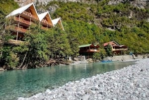 Shkodran maisemakierros. Retki Komanijärveltä Shala-joelle