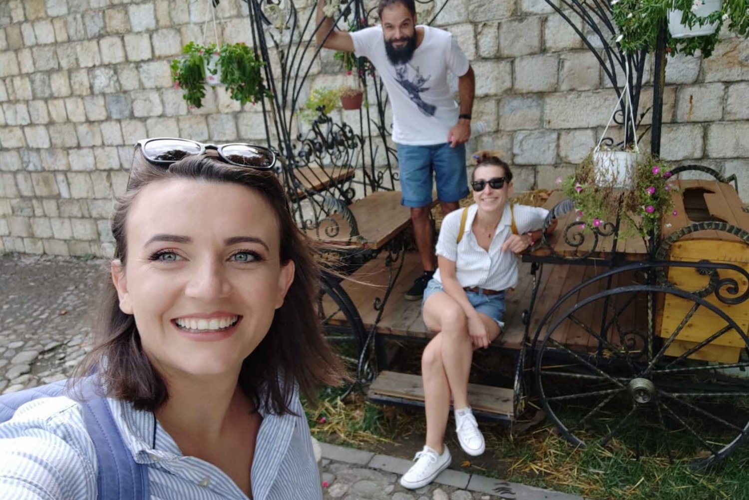 Socializing with Bonnie: Tirana Walking Tour Experience