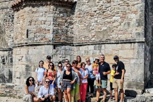 Tour de un día: Ojo Azul, Gjirokaster, puente otomano y Lekursi