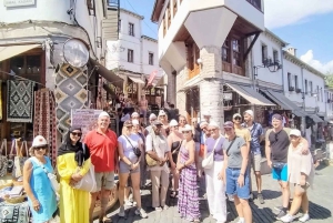 Tour de un día: Ojo Azul, Gjirokaster, puente otomano y Lekursi