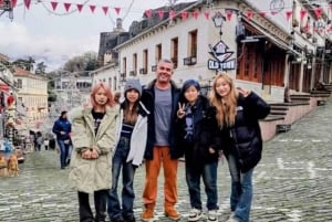 Tour de un día: Ojo Azul, Gjirokaster, puente otomano y Lekursi