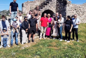 Tour de un día: Ojo Azul, Gjirokaster, puente otomano y Lekursi