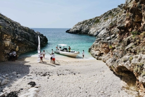 Speed Boat Tour to National Park and Grama Bay