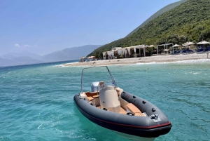 Vlorë: Dagstur med hurtigbåt til øya Sazan og Haxhi Ali-grotten