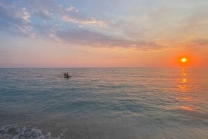 Sunset kayak/Sup tour - Lukova tiny caves and Secret beaches