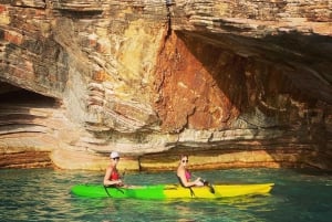 Sunset kayak/Sup tour - Lukova tiny caves and Secret beaches