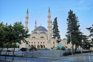 Tirana: 2 Hour Guided Hidden Treasures Sightseeing Tour