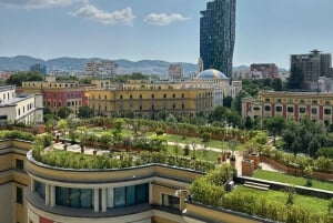 Tirana: Een wandeling door de geschiedenis van Albanië.