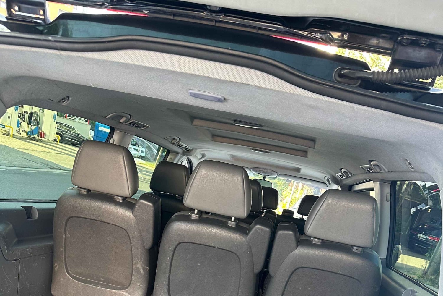 Tirana: Airport Pickup & Transfer to your address in Tirana