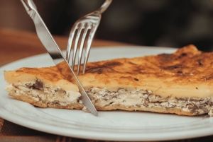 Tirana: Bier, wijn en raki tour met snack en eten