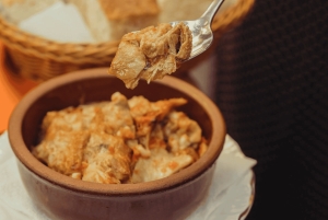 Tirana: Bier, wijn en raki tour met snack en eten