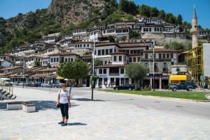 Tirana ⇔ Berat