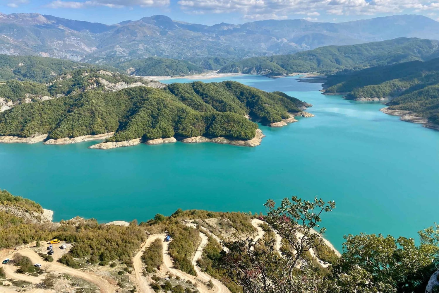 Tirana: wandeltocht naar het Bovilla-meer en de Gamti-berg met lunch