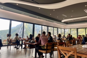 Tirana: lago di Bovilla e escursione sul monte Gamti con pranzo