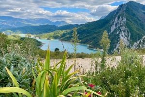 Tirana: lago di Bovilla e escursione sul monte Gamti con pranzo